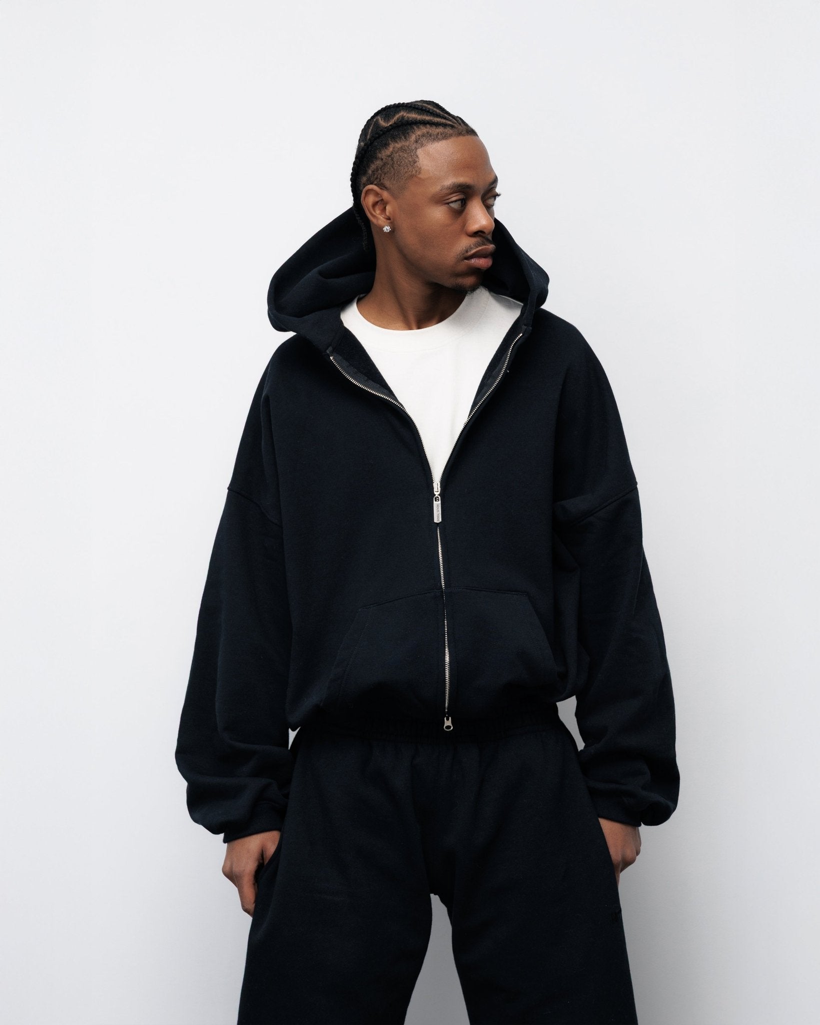 BLUZA ZIP FLUFFY CZARNY - Nous Tous