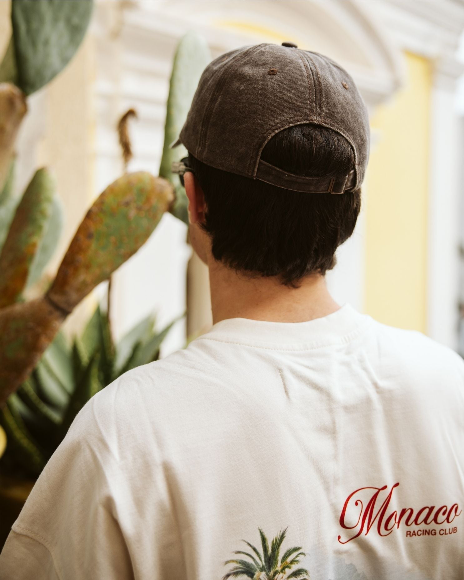 CZAPKA Z DASZKIEM NOUS TOUS CLUB BROWN - Nous Tous