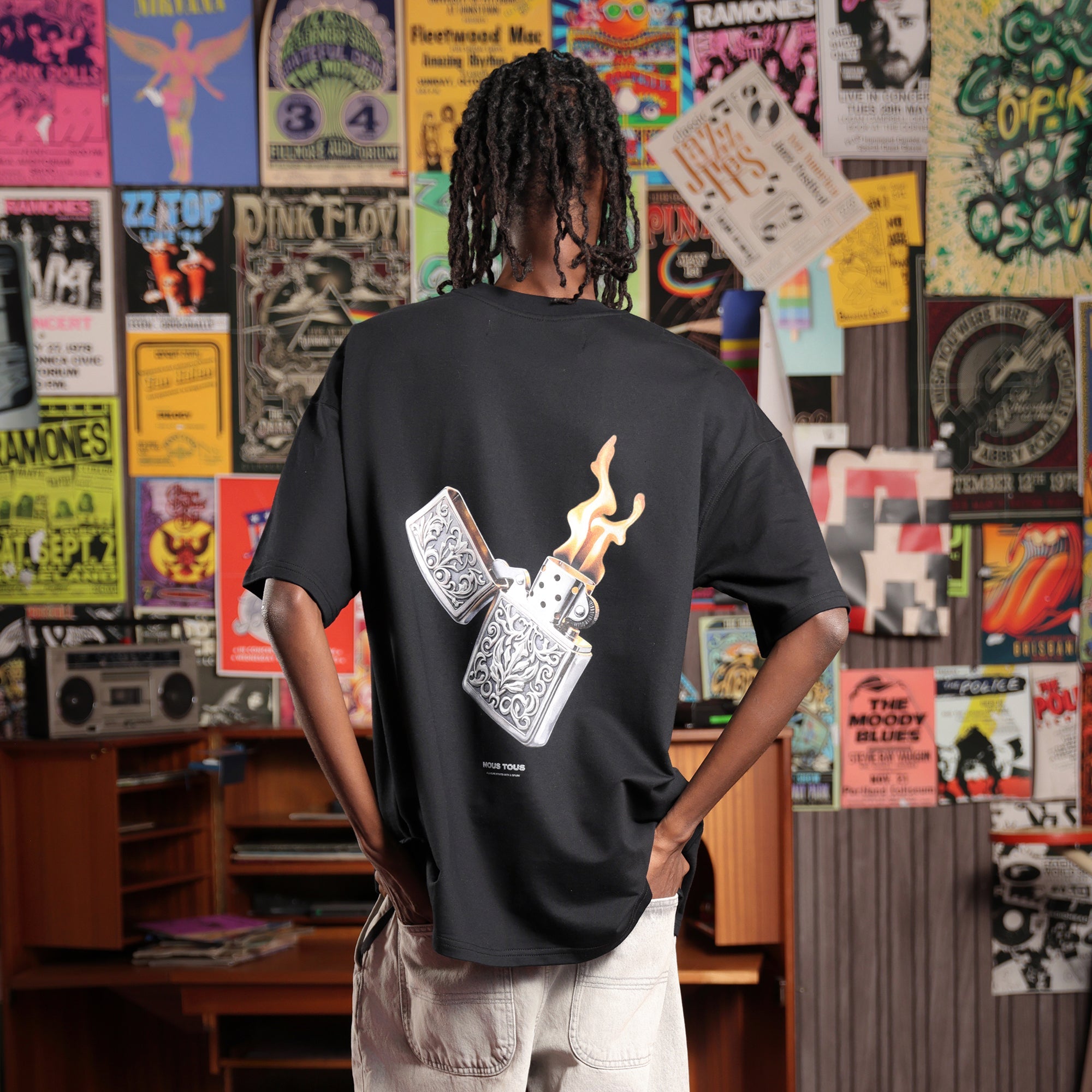 KOSZULKA LIGHTER CZARNY - Nous Tous