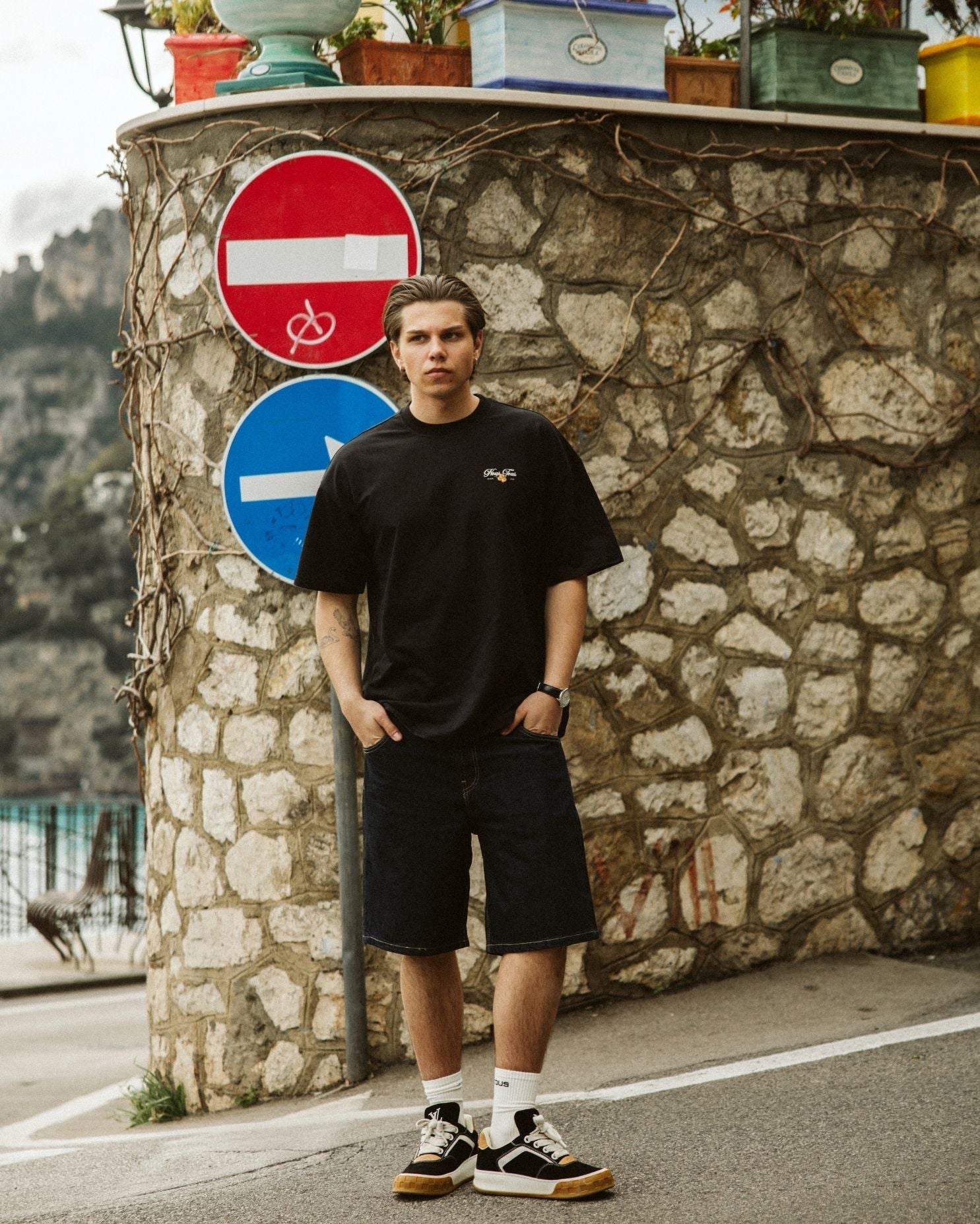 KOSZULKA SORRENTO SIGNATURE BLACK - Nous Tous