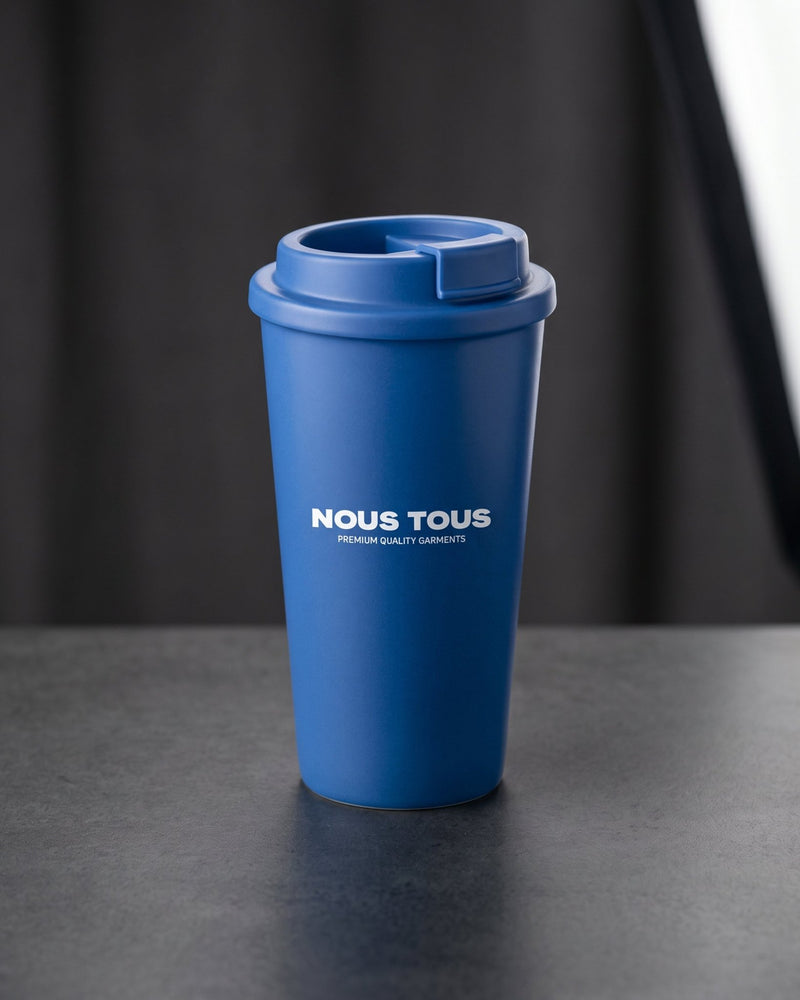 KUBEK NOUS TOUS NIEBIESKI - Nous Tous