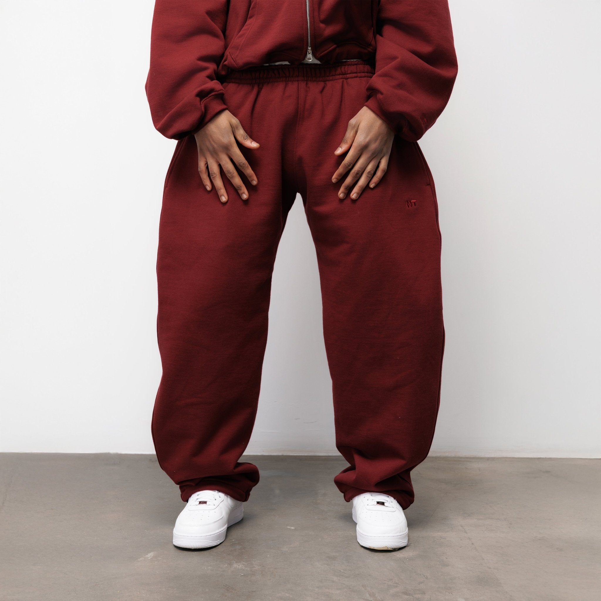 SPODNIE FLUFFY BURGUNDY - Nous Tous