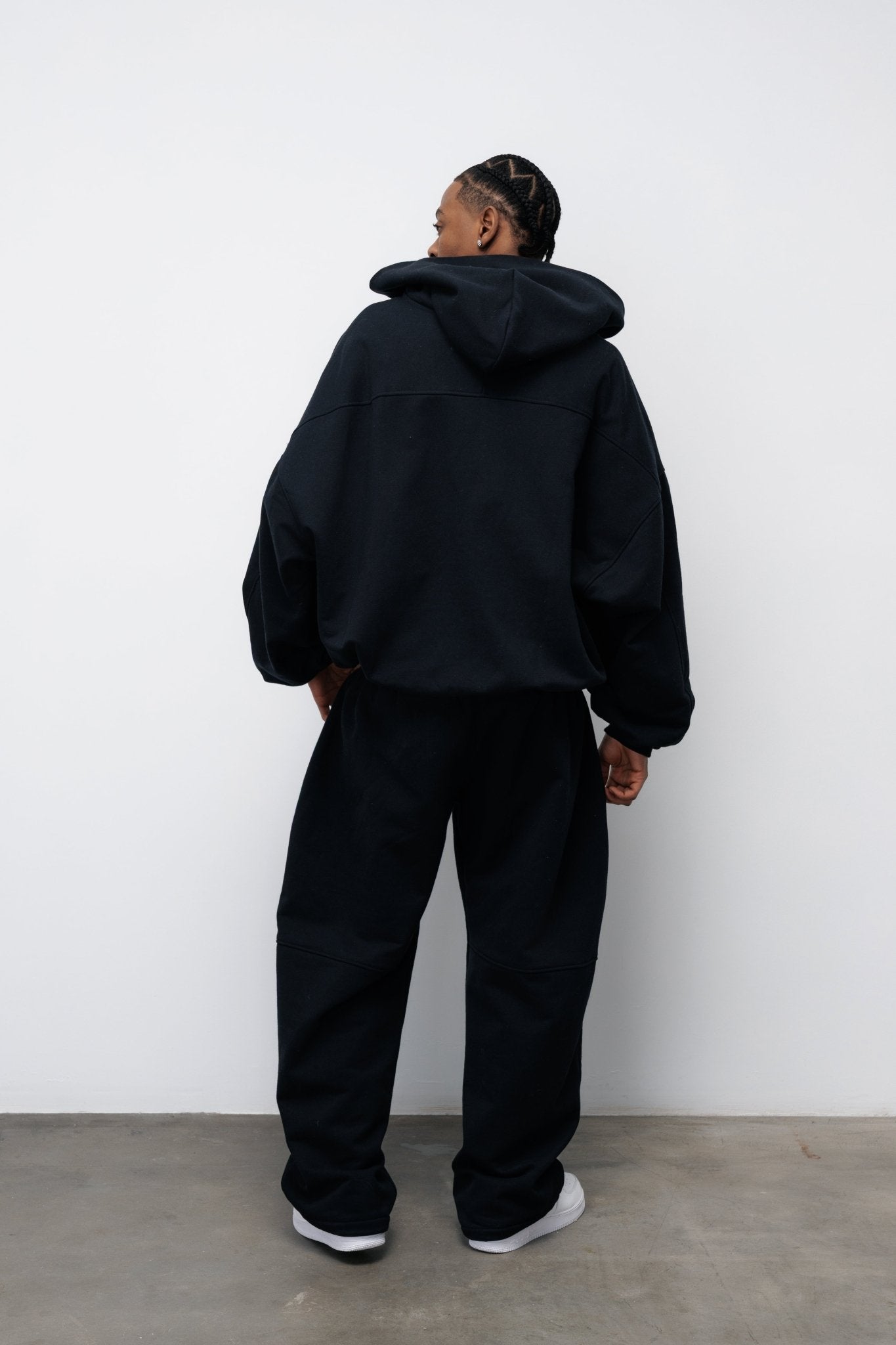 SPODNIE FLUFFY CZARNY - Nous Tous