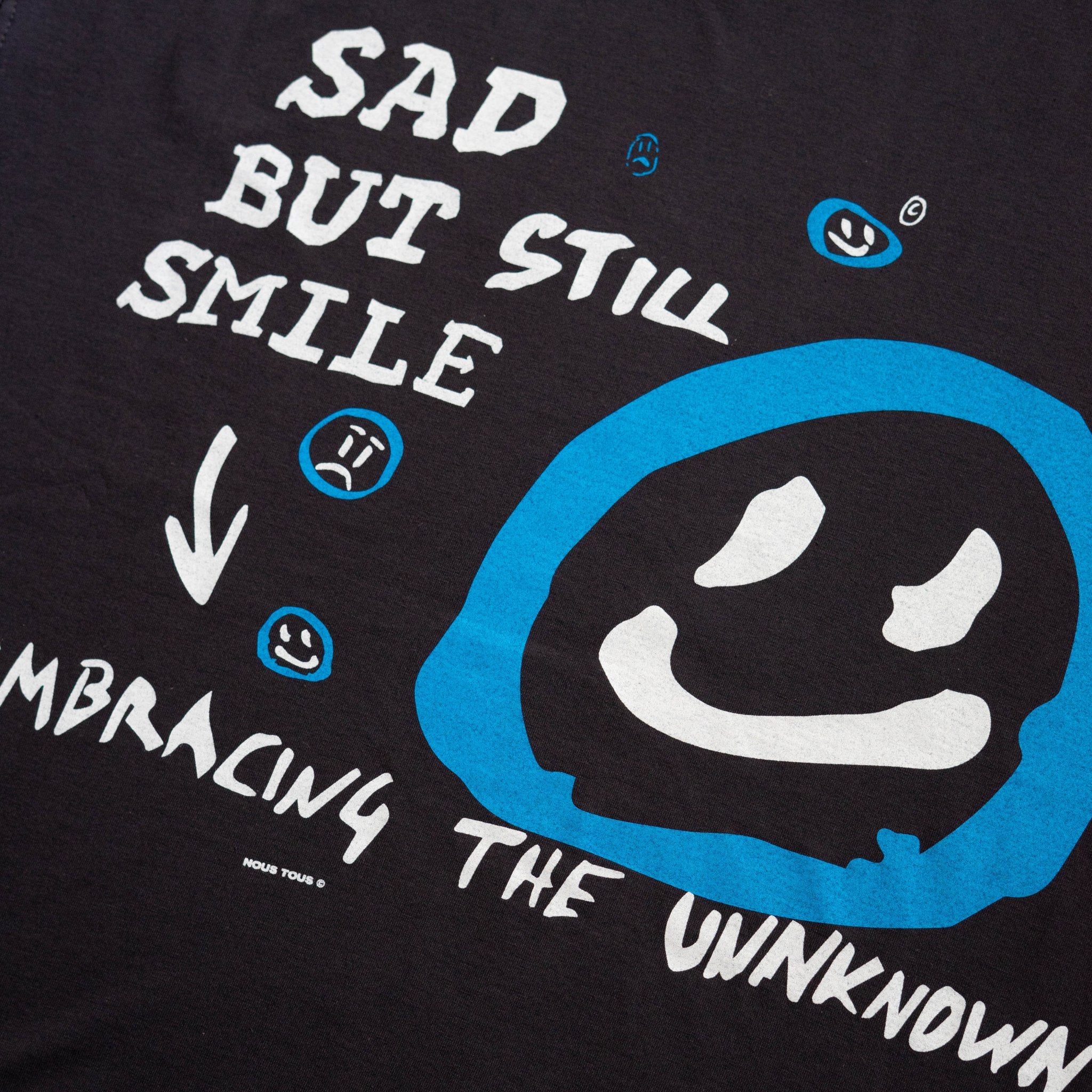 KOSZULKA SAD BUT STILL SMILE BLUE WASHED BLACK - Nous Tous